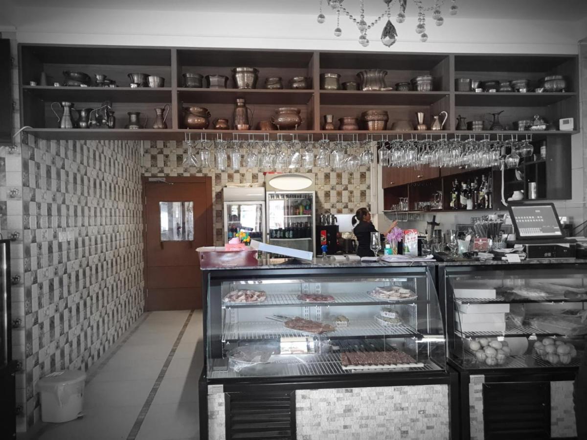 Sultan Mehmet Pensiune & Restaurant Braşov Buitenkant foto
